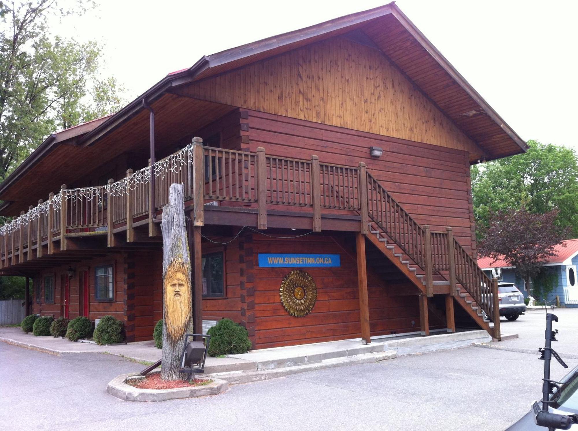 Sunset Inn Север Бэй Экстерьер фото